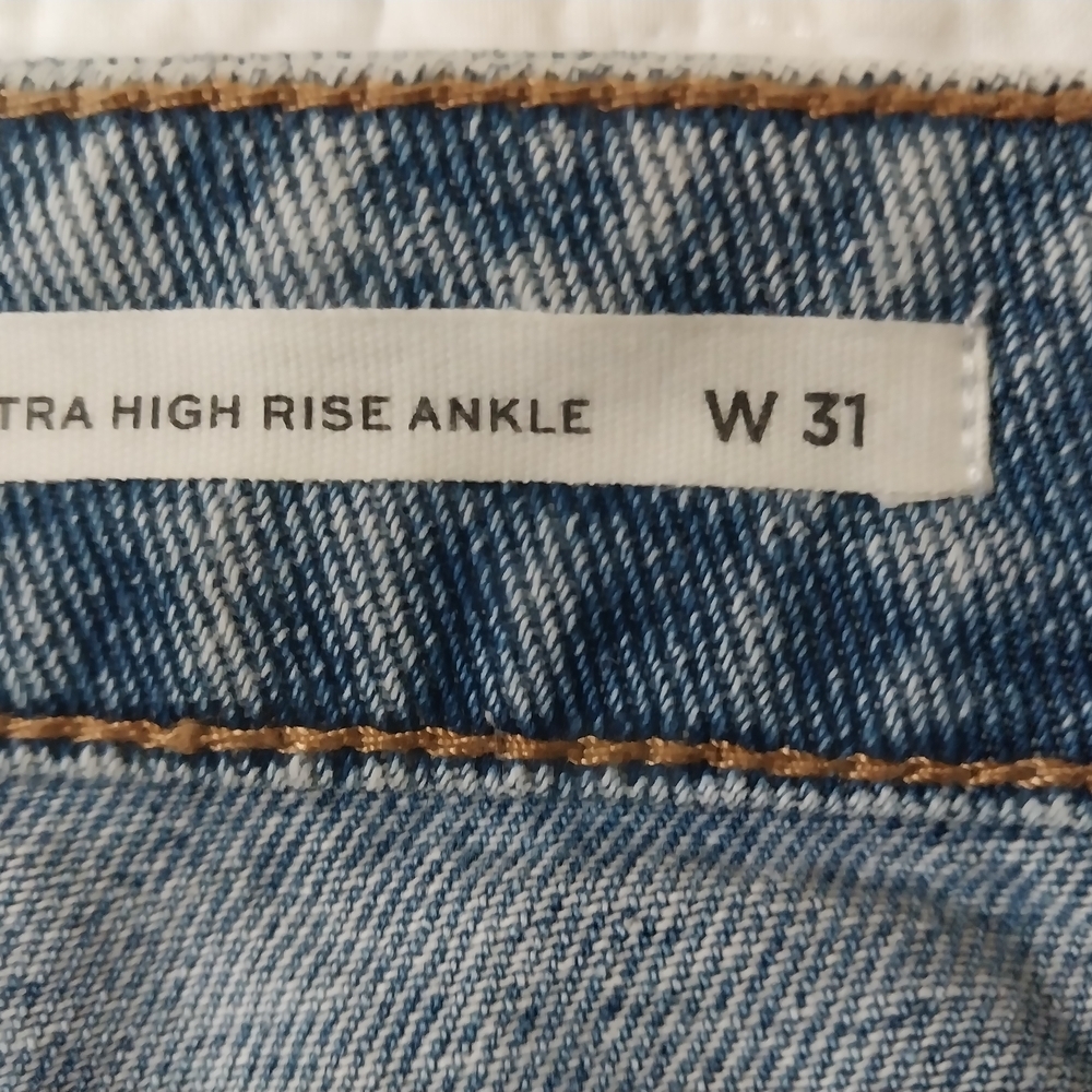 CLEO -WOLF Men's Cotton Relaxed Blue Denim Jeans Size 31-32 NWT - Picture 8 of 12
